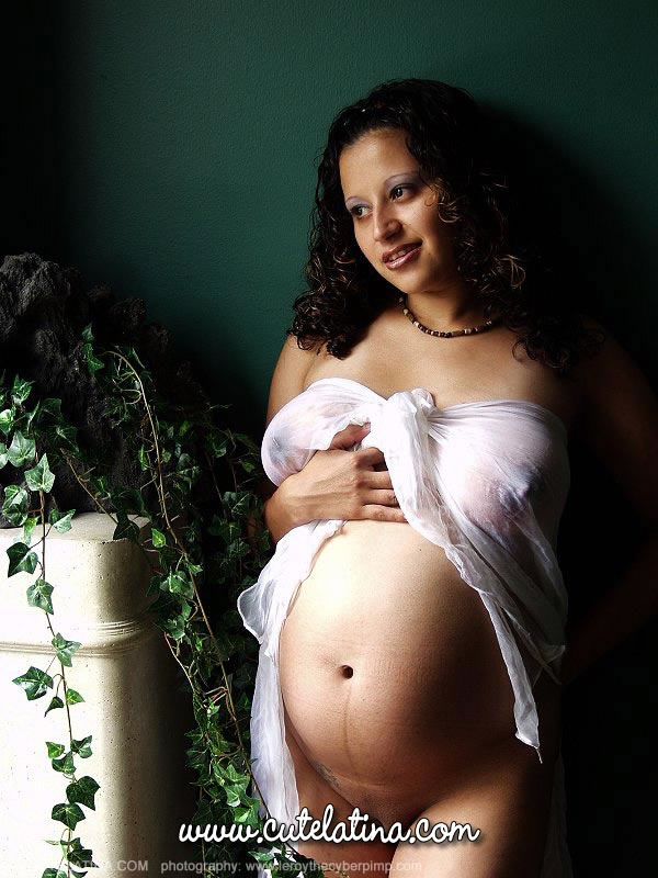 Pregnant Latina Nude - Pregnant Babe Uses Transparent Veil Flashing Her Perfect Pregnant Body -  YOUX.XXX