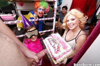 During Birthday Party - Popular Birthday Party Porn Pictures - YOUX.XXX